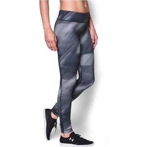 NWT Under armour studio printed legging black